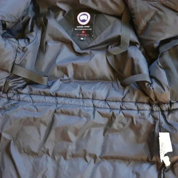 Authentic Canada Goose Jacket - Picture 11 of 16